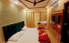 Hotel Bharat Inn